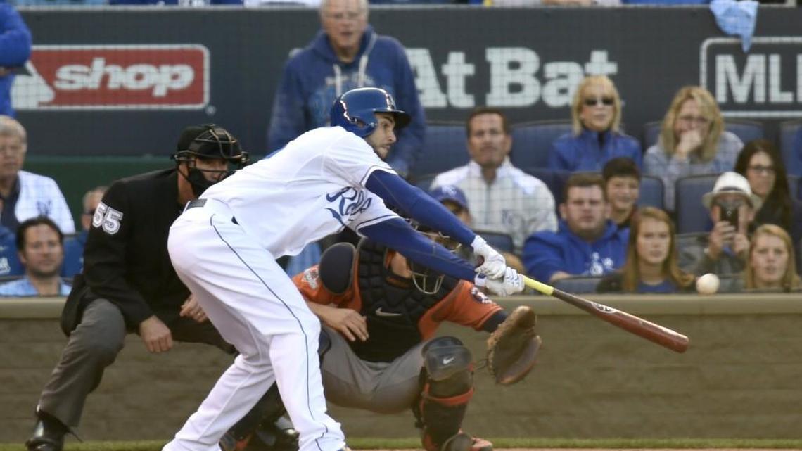 
Kansas City Royals’ Eric Hosmer hit an RBI single in the bottom of the sixth inning during Friday’s ALDS game.
