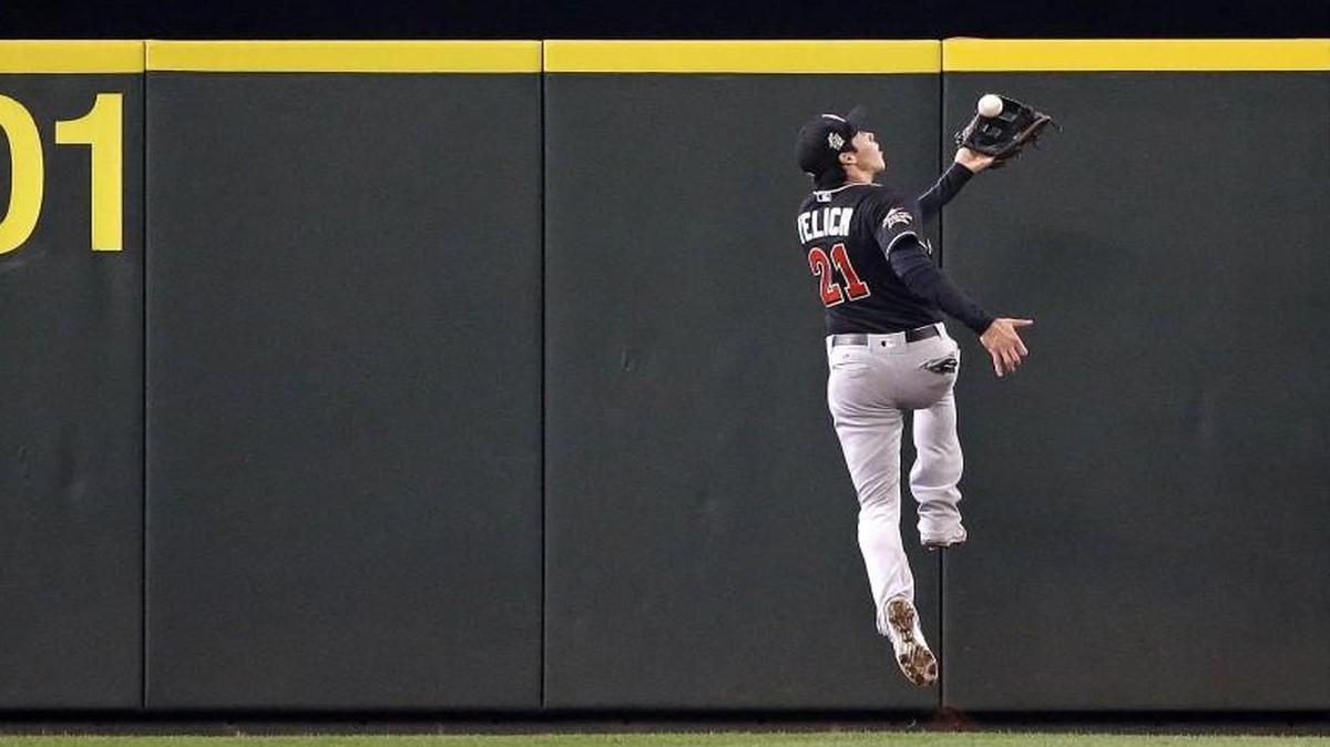 Miami Marlins center fielder Christian Yelich caught a fly ball off the bat of Seattle Mariners outfielder Jarrod Dyson during Wednesday’s game.