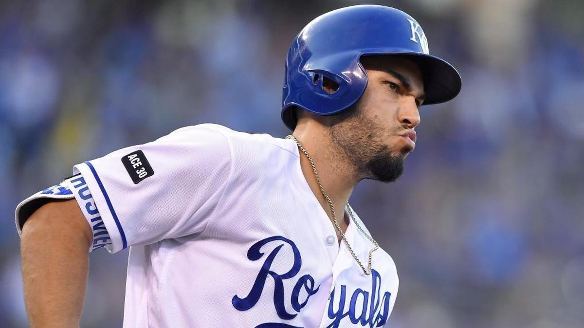 Eric Hosmer rounded first after a solo home run against the Tigers while with the Royals.