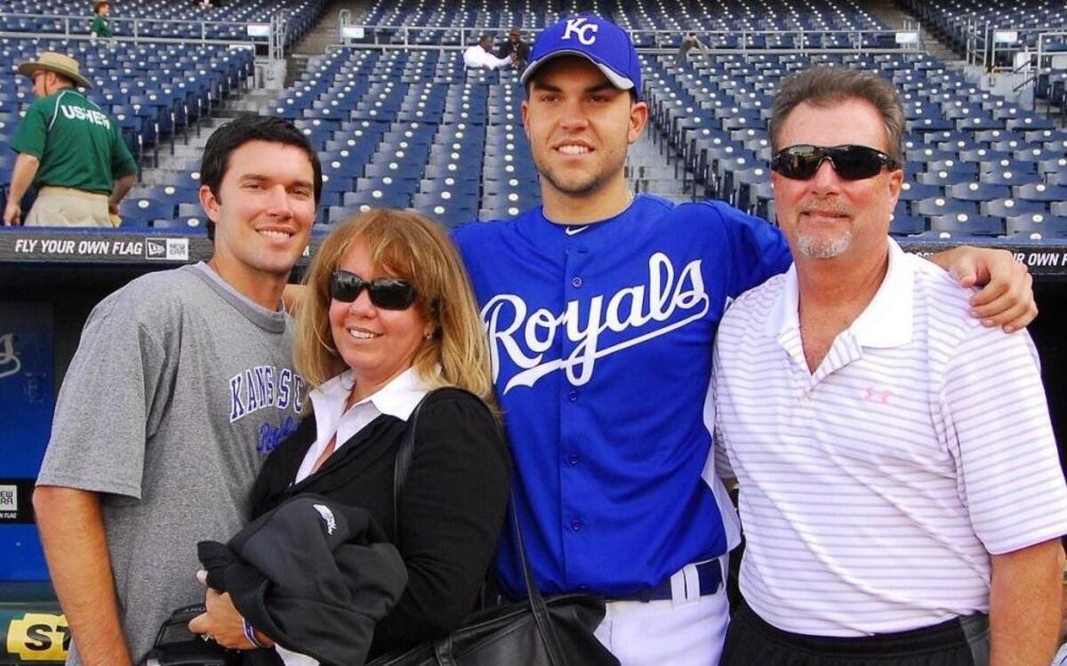 Eric Hosmer with his family in 2011.