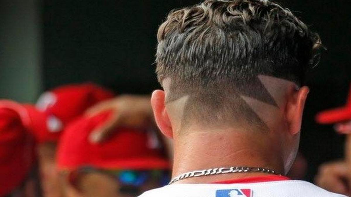 
Derek Holland’s new haircut.
