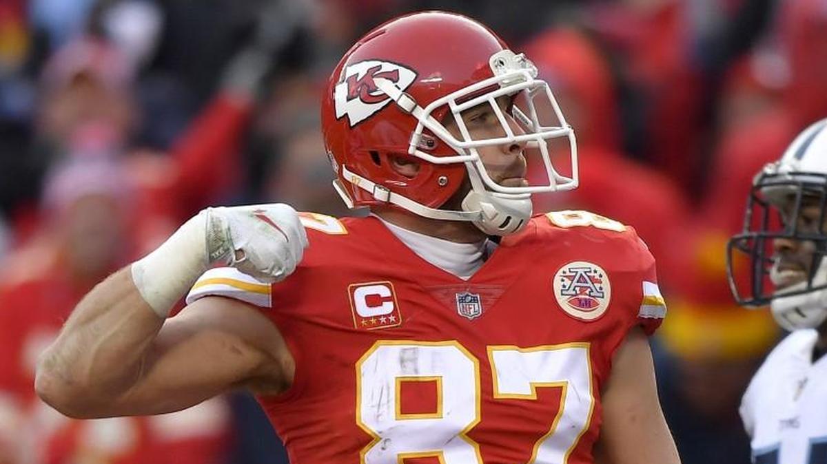Kansas City Chiefs tight end Travis Kelce is projected for another 1,000-yard season.