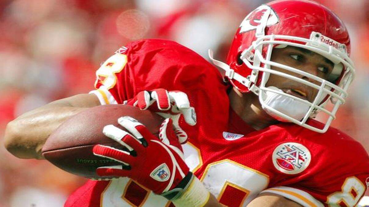 
Tight end Tony Gonzalez went to 10 Pro Bowls in his 12 seasons with the Chiefs.
