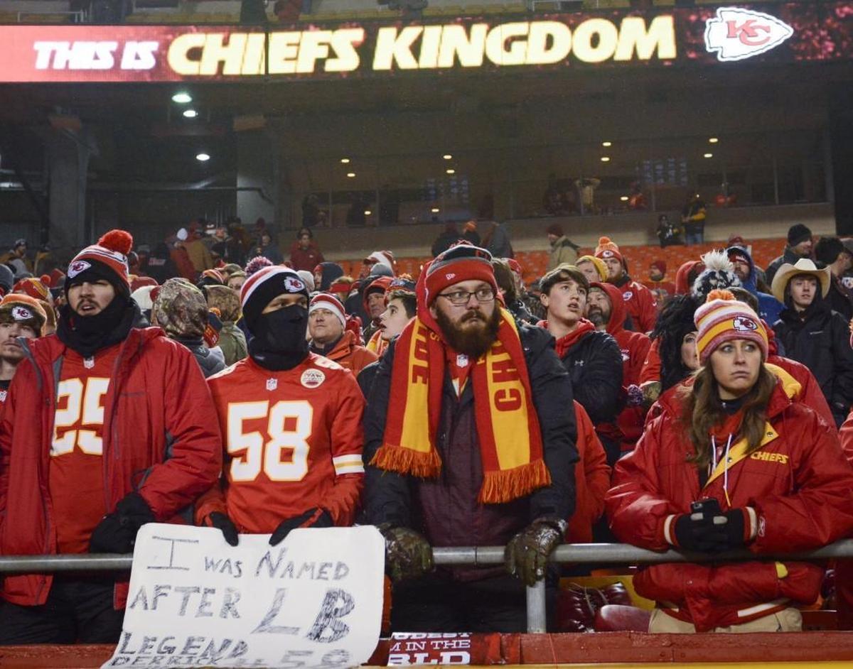 Arrowhead fans wore long faces as Chiefs players walked off of the field following last year’s 18-16 playoff loss to the Steelers.