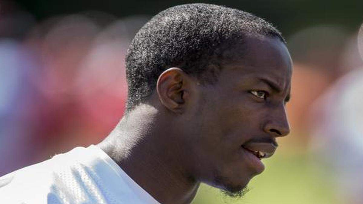 
Kansas City Chiefs defensive back Husain Abdullah, a devout Muslim, is currently fasting during Ramadan while in Chiefs training camp at Missouri Western State University in St. Joseph.
