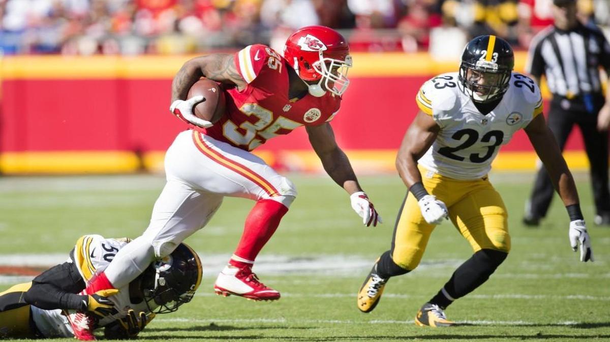 Kansas City Chiefs running back Charcandrick West rushed for 110 yards on Sunday, and he gave praise to the offensive line.