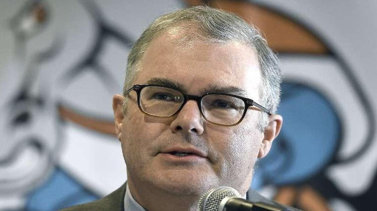 
Lamar Hunt Jr., who owns the ECHL’s Missouri Mavericks, called the NHL’s $500 million price tag for an expansion franchise “a ridiculously big fee,” and said that he is not aware of anyone in Kansas City who will make a push for a team.
