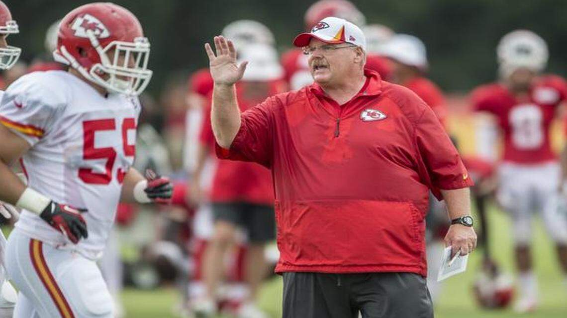
Kansas City Chiefs head coach Andy Reid spoke to defensive players during training camp.
