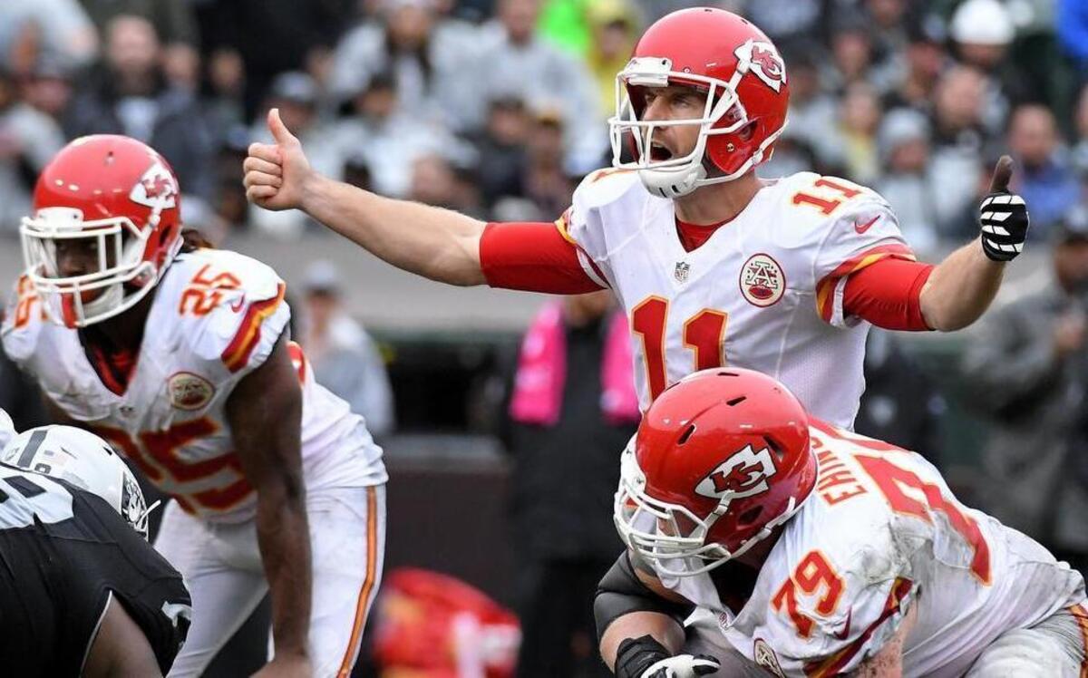 Kansas City Chiefs quarterback Alex Smith during Sunday's football game against the Oakland Raiders on October 16, 2016 at O.co Coliseum in Oakland, California.