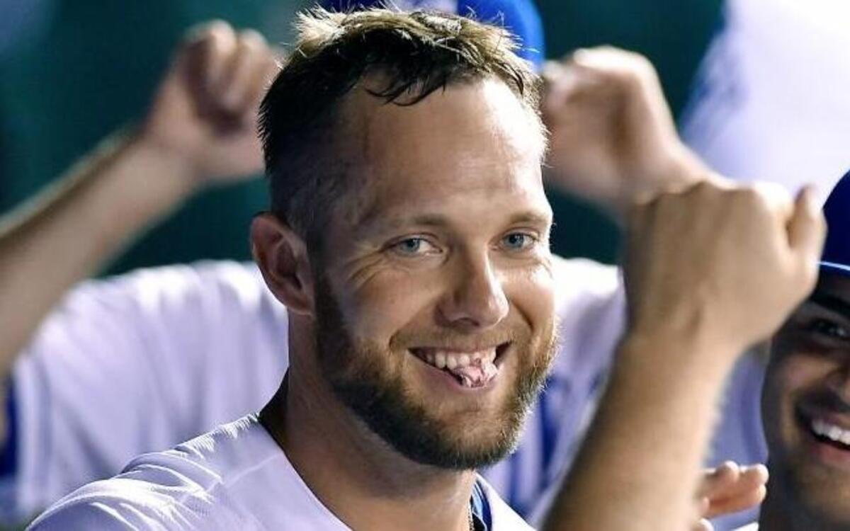 It’s unlikely, but Alex Gordon could return next season if his price is one the Royals are comfortable paying.