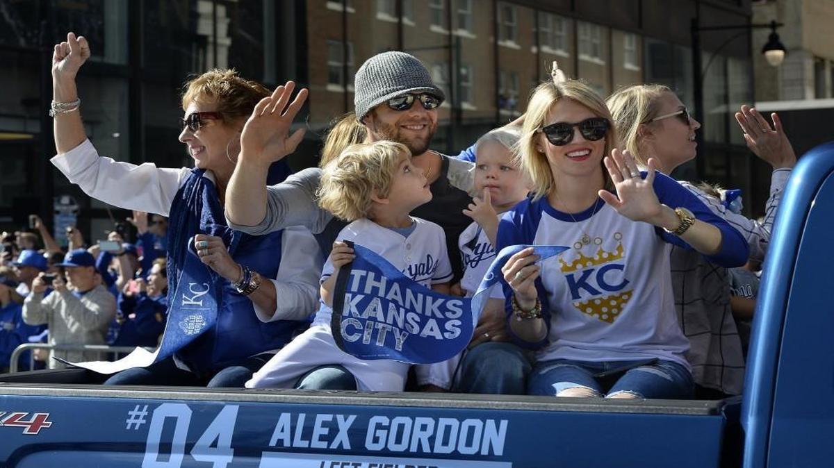 The lasting memory for Royals fans may be watching Alex Gordon and his family in the team’s World Series victory parade.