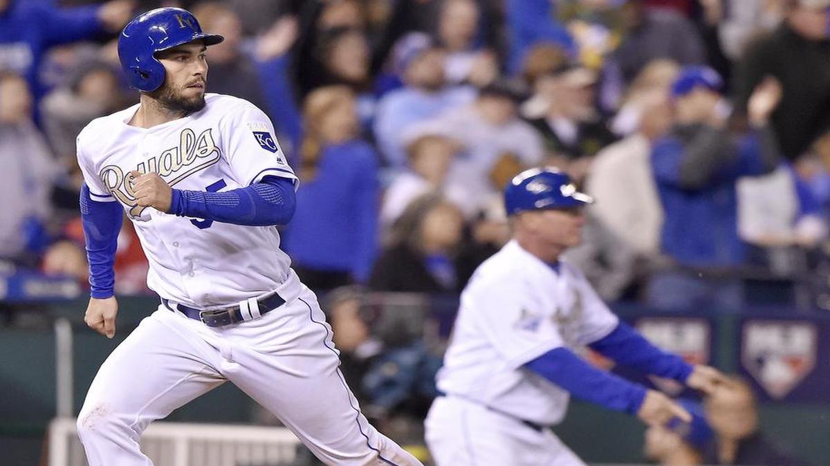 The Royals’ Eric Hosmer scored on a two-run single in the eighth inning Friday against Atlanta.