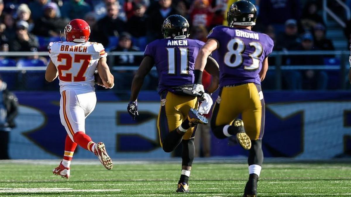 Chiefs defensive back Tyvon Branch ran away from the Ravens on a 73-yard fumble return for a touchdown in the first quarter Sunday.