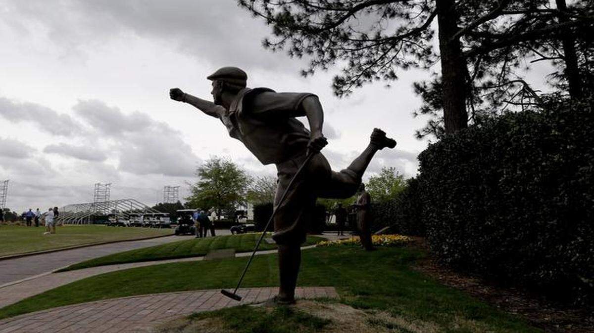 
A statue of Missouri native Payne Stewart overlooks the 18th green at Pinehurst Resort & Country Club’s Course No. 2 in Pinehurst, N.C., where the U.S. Open is being played this week. 
