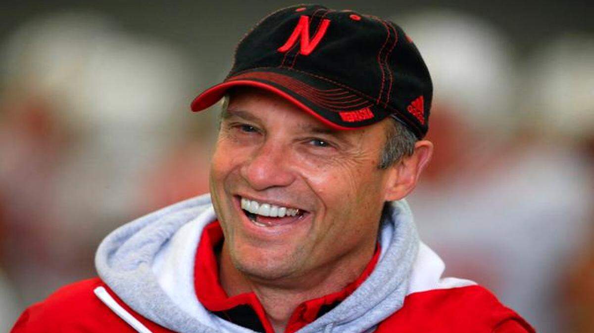 
Columnist Vahe Gregorian writes: The question for new Nebraska football coach Mike Riley ultimately will be whether he can outdo his predecessor, Bo Pelini, on the field to take the Huskers back to their accustomed heights.
