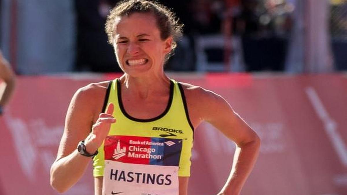 Amy Cragg (then Amy Hastings) crossed the finish line during the Chicago Marathon in 2014.