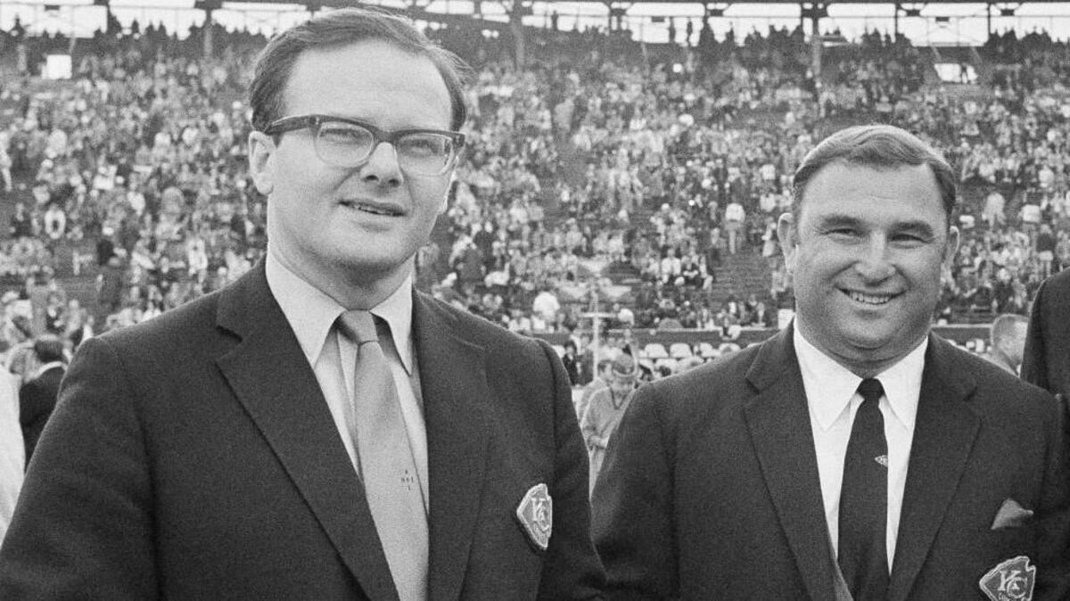 KC Chiefs ask fans to pick franchise’s “greatest moment” | Kansas City Star