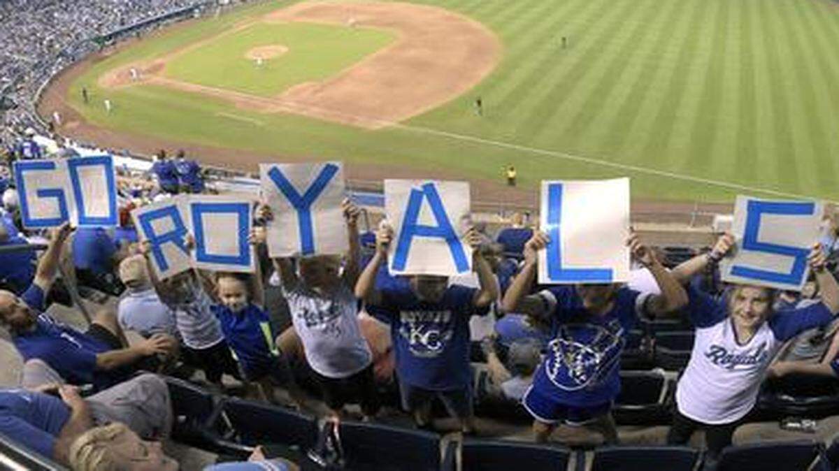 
Fans cheer on the Kansas City Royals from the upperdeck of Sunday’s sold-out game against the Cleveland Indians at Kauffman Stadium in Kansas City, Mo.
