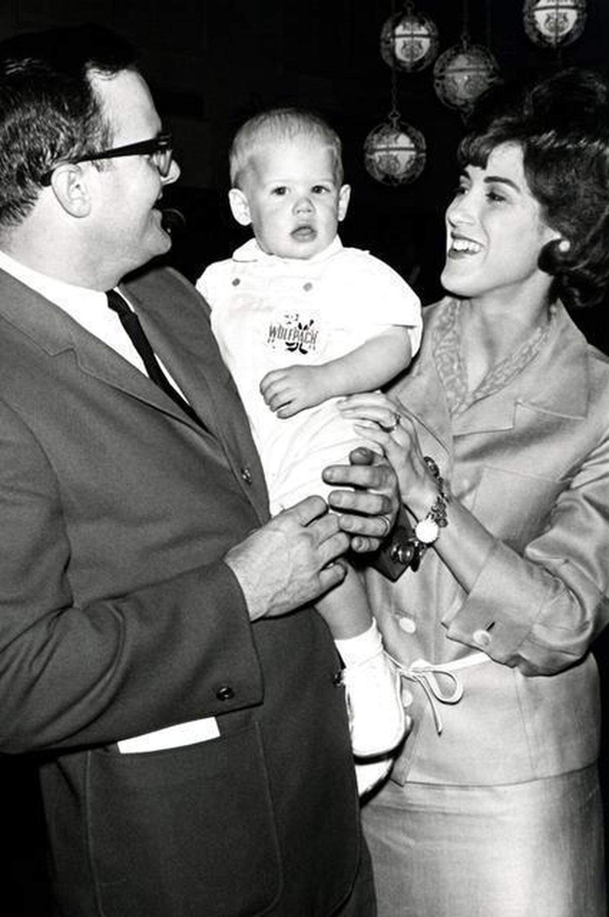 It was a happy Hunt family in 1966 as Chiefs owner Lamar Hunt, wife Norma and son Clark shared a quiet moment in Kansas City. Lamar headed the Chiefs for years, finally handing the reins to Clark in 2006 — the year he passed.