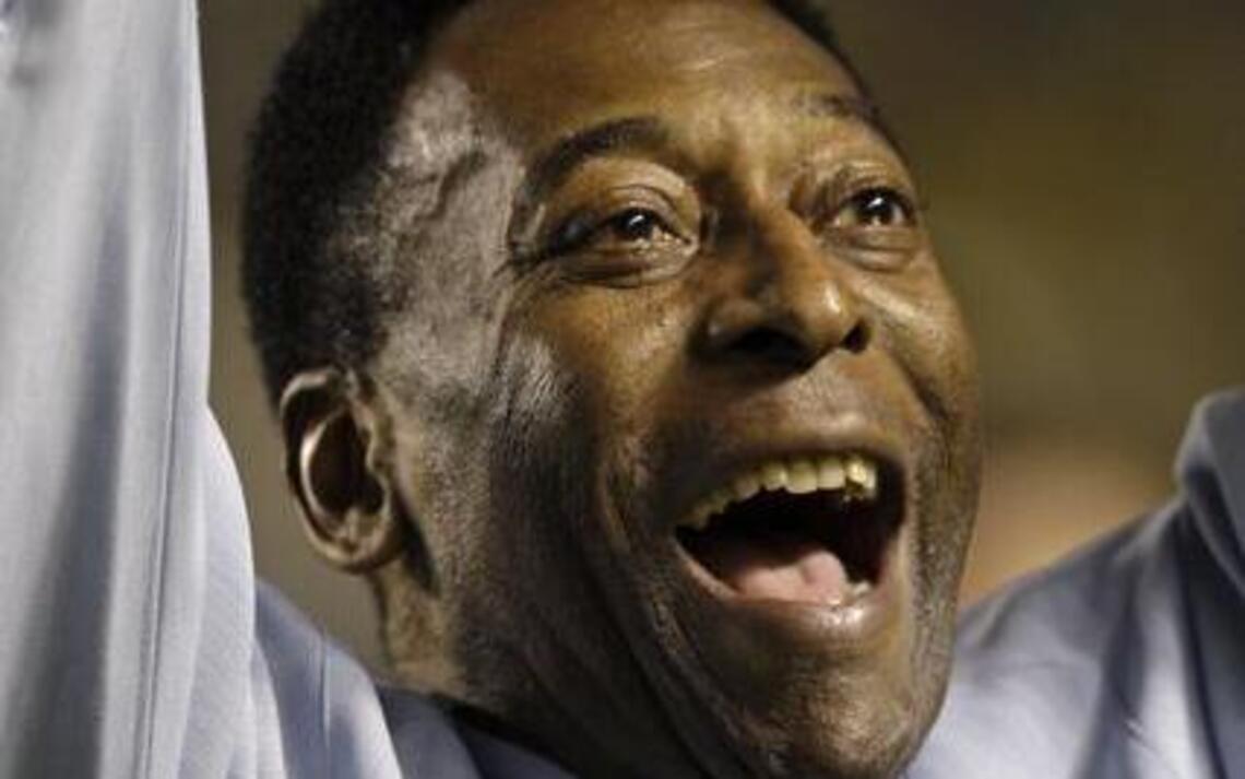 Hospital says Pele’s condition is improving